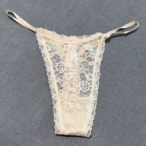 Victoria's Secret Lace Panty in Cream size medium